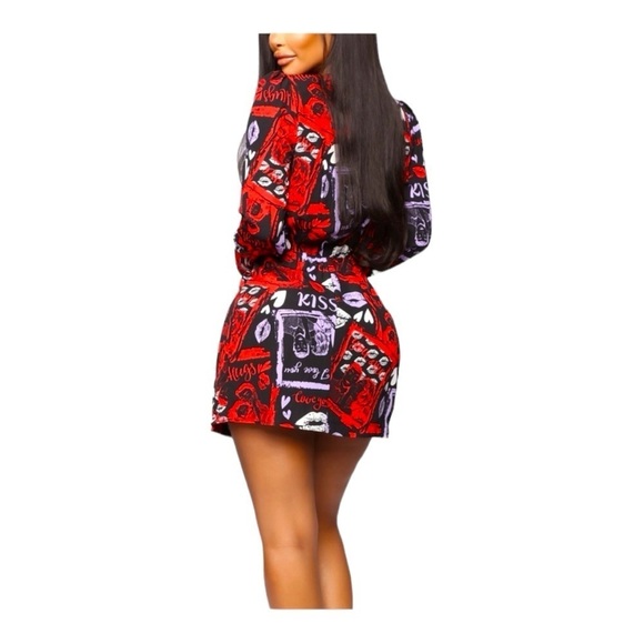 Signature 8 Kiss and love Romper size L. - Picture 6 of 11